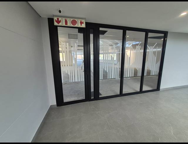 877M² OFFICE TO LET IN WOODMEAD